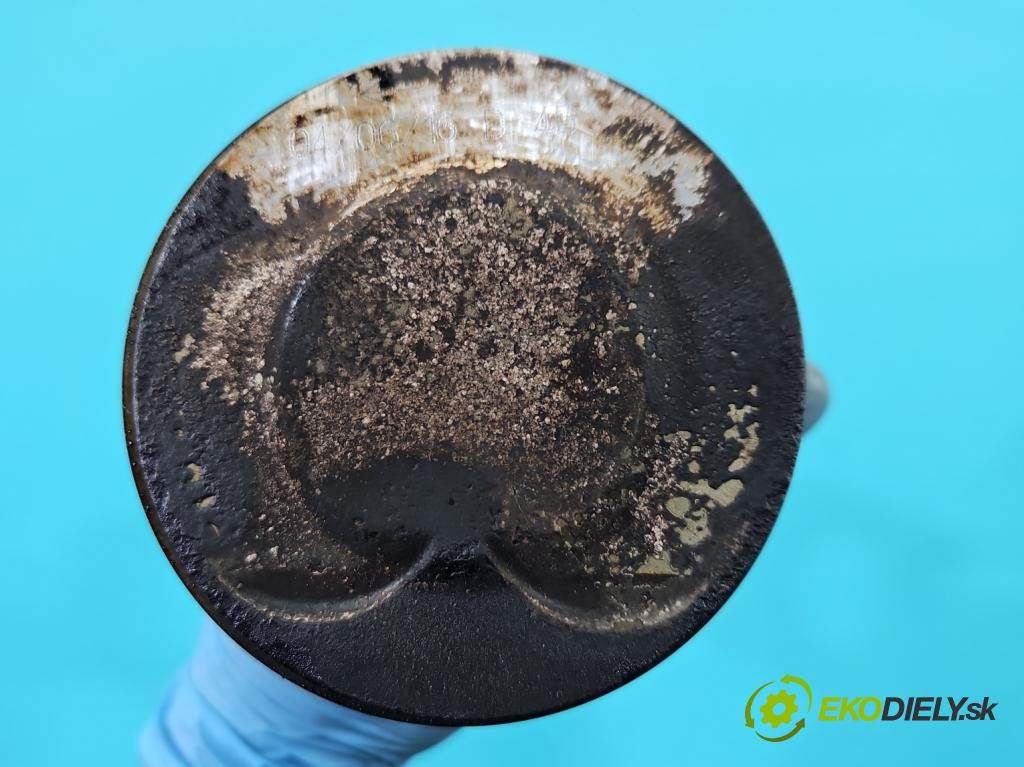 Volvo V50 2.4 20V 170 HP manual 125 kW 2435 cm3 5- piest B5244 (Piest)