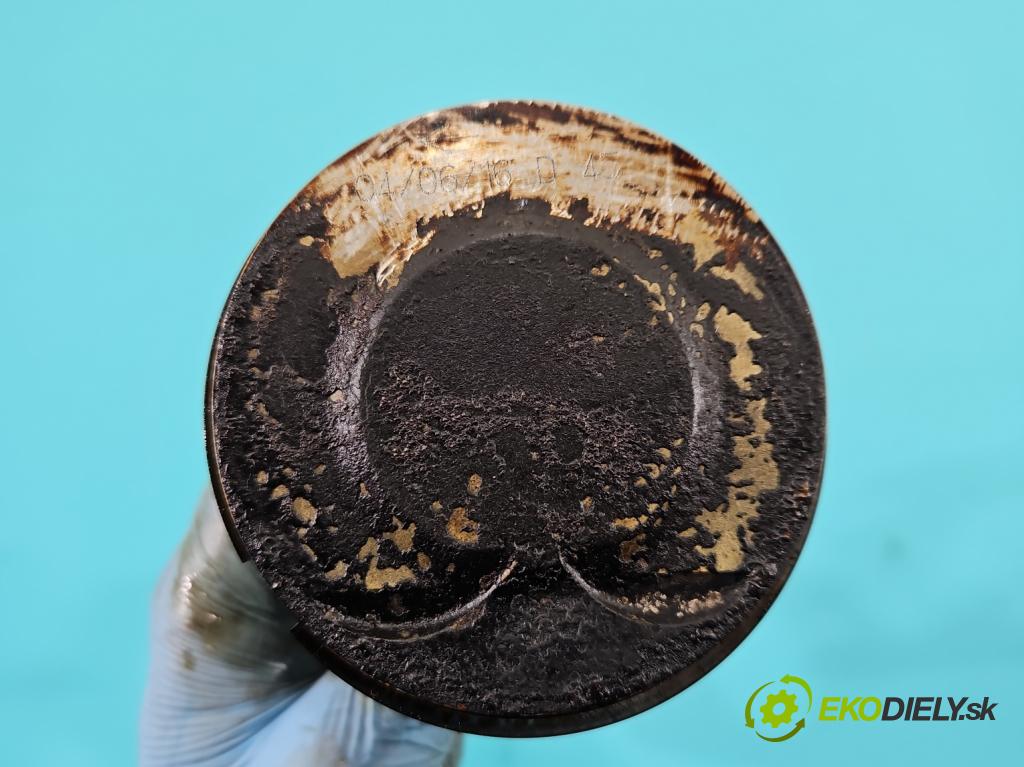 Volvo V50 2.4 20V 170 HP manual 125 kW 2435 cm3 5- piest B5244 (Piest)