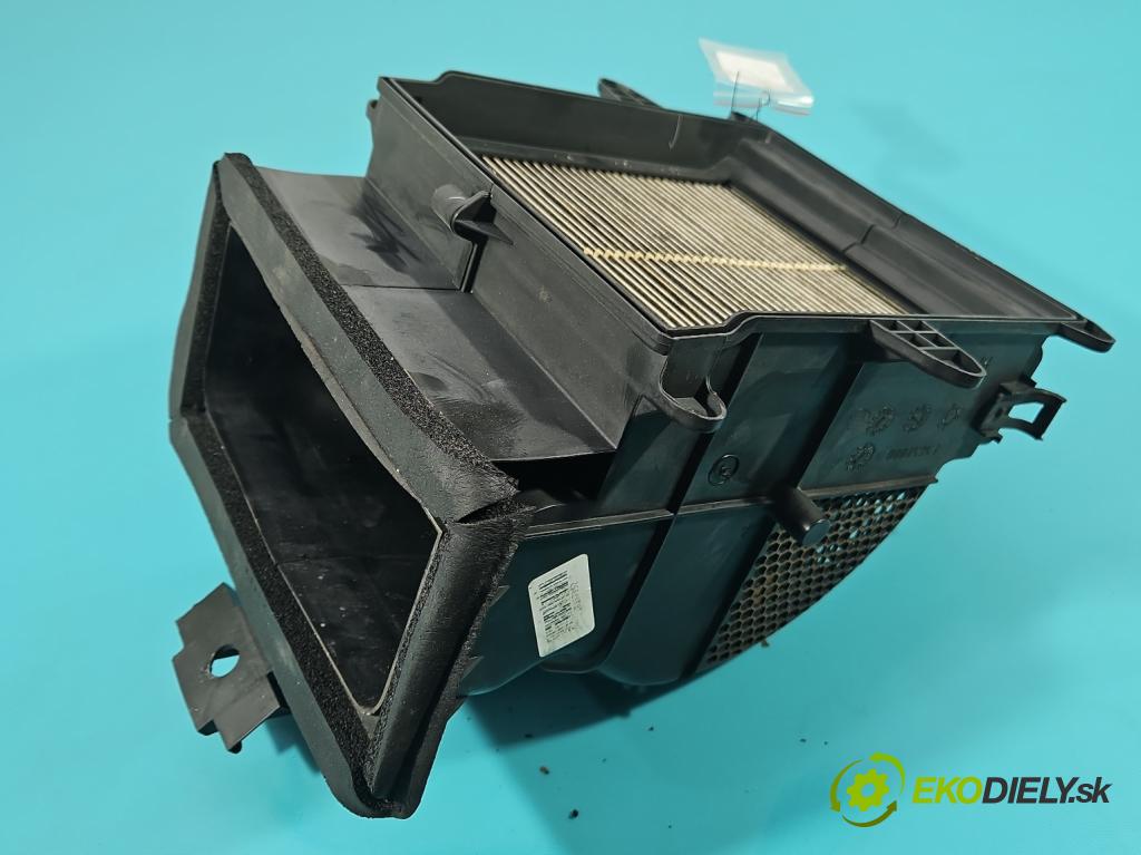Dodge Caravan V 2007-2020 3.6 V6 automatic 211 kW 3605 cm3 5- obal filtra vzduchu M7043001 (Kryty filtrů)