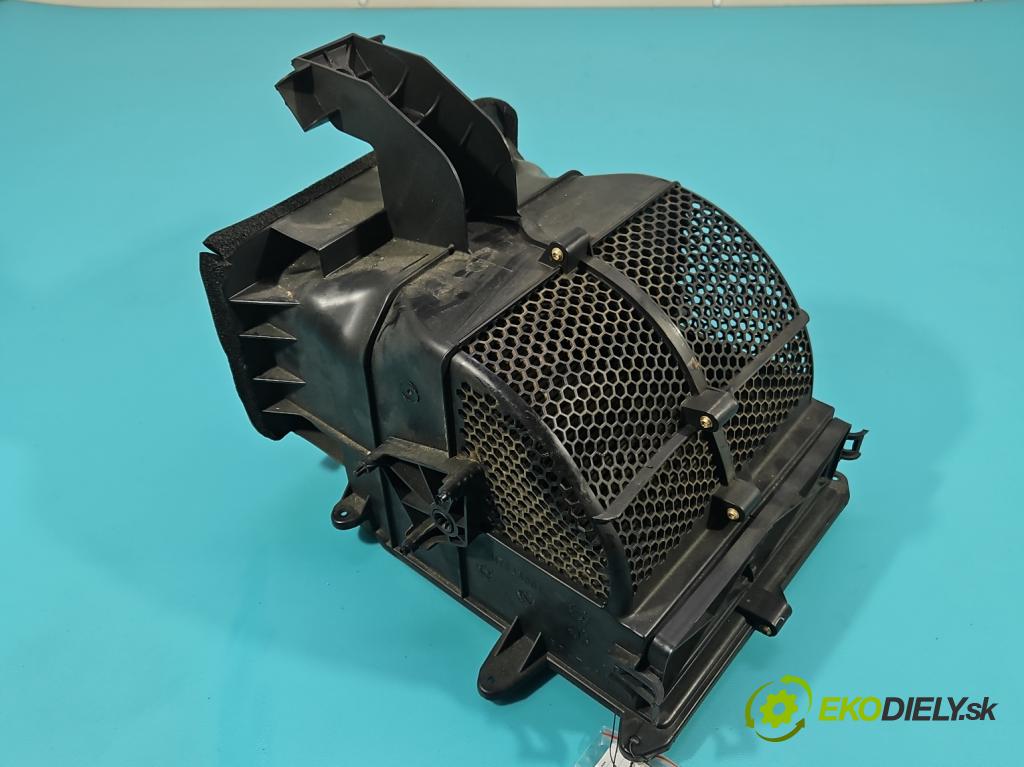 Dodge Caravan V 2007-2020 3.6 V6 automatic 211 kW 3605 cm3 5- obal filtra vzduchu M7043001 (Kryty filtrů)