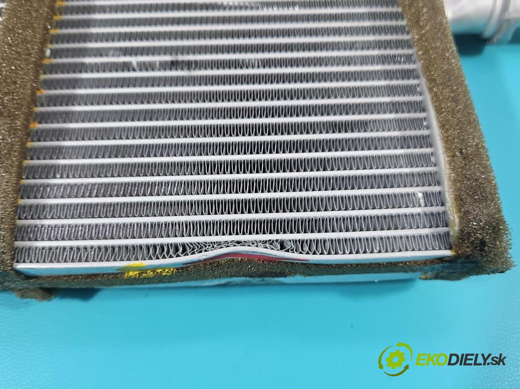 Dodge Caravan V 2007-2020 3.6 V6 automatic 211 kW 3605 cm3 5- radiator  (Radiátor kúrenia)