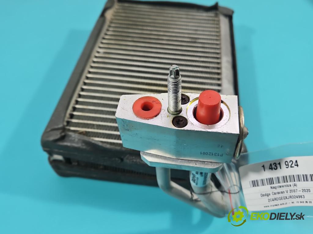 Dodge Caravan V 2007-2020 3.6 V6 automatic 211 kW 3605 cm3 5- radiator  (Radiátor kúrenia)