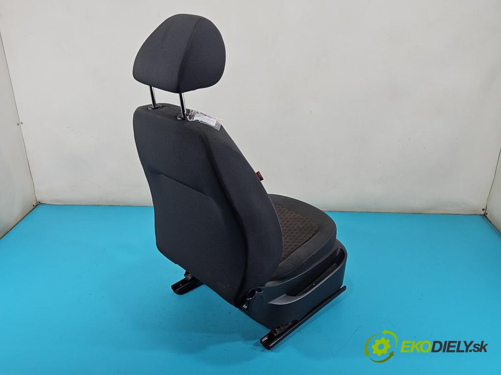Seat Ibiza IV 6J 2008-2017 1.6 tdi 90 HP manual 66 kW 1598 cm3 5- Sedačka pravý  (Sedačka, sedadlo)