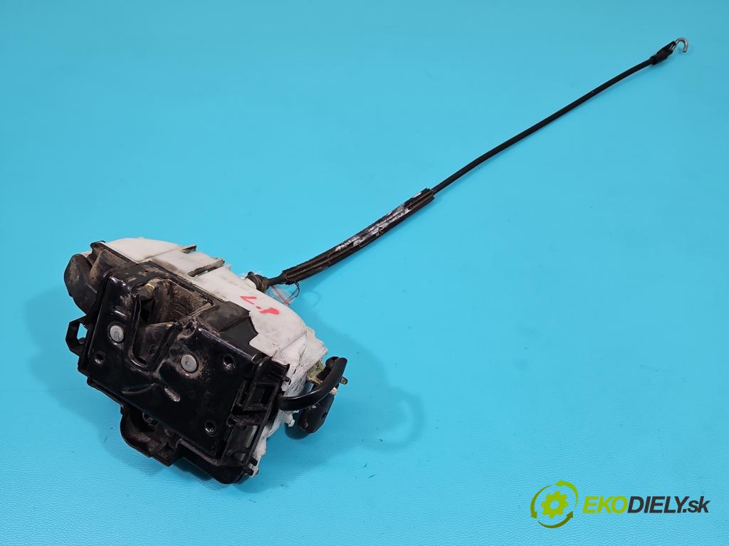 Seat Ibiza II 6K 1993-2002 1.4 mpi 60 hp manual 44 kW 1390 cm3 5- zámek přední levý 