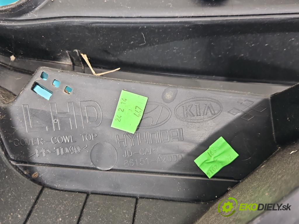 Kia Ceed II 2012-2018 1.6 GDI 135 HP automatic 99 kW 1591 cm3 5- torpédo  (Torpédo (plast pod čelným sklom))