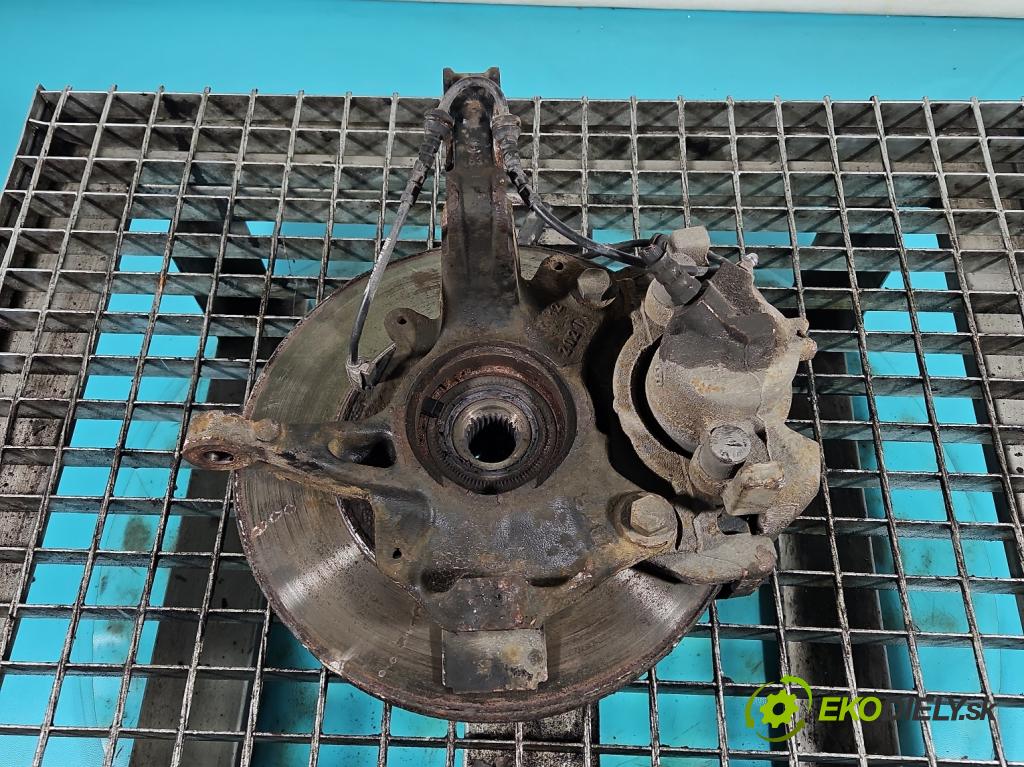 Renault Scenic III 2009-2016 1.6 dci 131 HP manual 96 kW 1598 cm3 5- náboj ľavé  (Náboj)