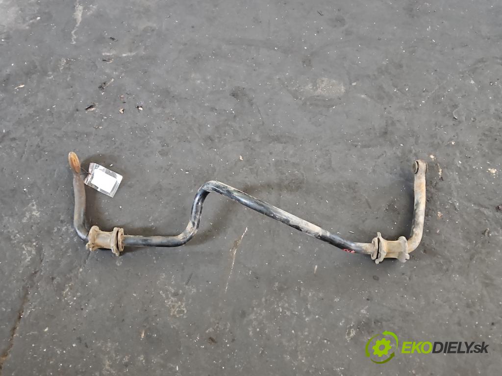 Toyota Land Cruiser J200 2007- 4.5 V8 D4D 286 HP automatic 210 kW 4461 cm3 5- tyč stabilizatora  (Stabilizátor predný)