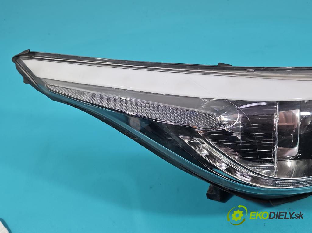 Kia Ceed II 2012-2018 1.6 crdi 110 HP manual 81 kW 1582 cm3 5- Reflektor: pravý 92102-A2020 (Svetlo predné pravé)