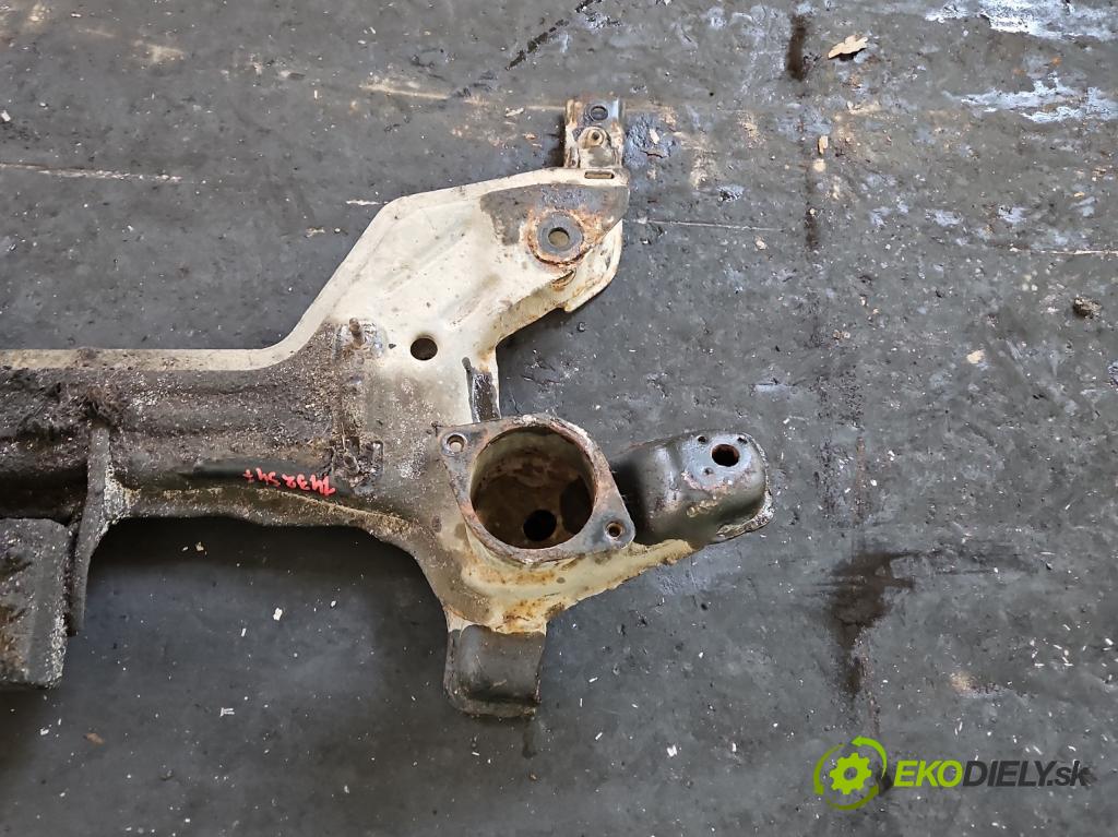 Vw Passat B4 1993-1997 1.9 tdi 90 HP manual 66 kW 1896 cm3 5- výstuha motora