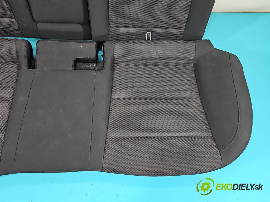 Hyundai Elantra VI 2015-2020 1.6 16V 128 HP manual 93,8 kW 1591 cm3 4- Pohovka: zadné  (Sedačka, sedadlo)