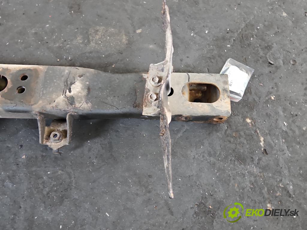 Toyota Land Cruiser J200 2007- 4.5 V8 D4D 286 HP automatic 210 kW 4461 cm3 5- výstuha motora