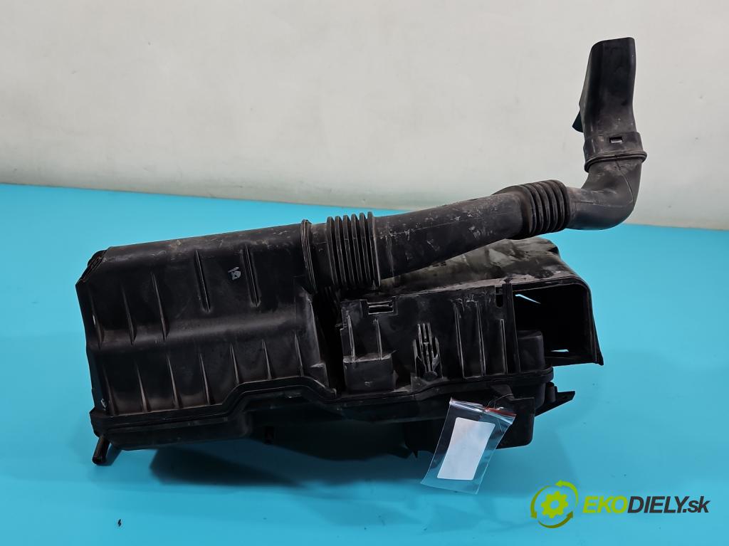 Ford S-max 2.5 T 20V 220KM manual 162 kW 2521 cm3 5- obal filtra vzduchu 30677718 (Kryty filtrů)