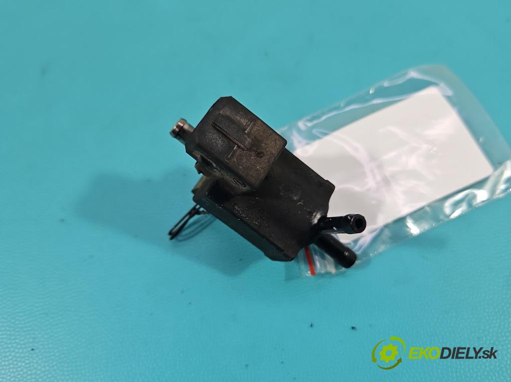 Ford S-max 2.5 20V 220KM manual 162 kW 2521 cm3 5- ventil podtlaku 72819703 (Ventily)