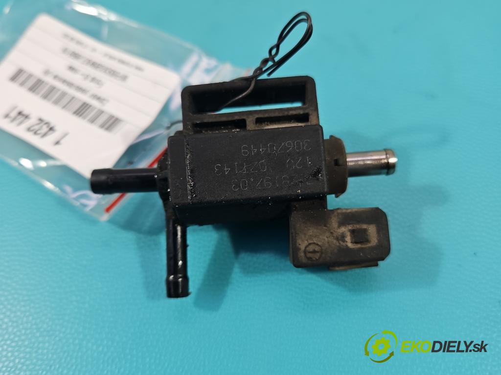 Ford S-max 2.5 20V 220KM manual 162 kW 2521 cm3 5- ventil podtlaku 72819703 (Ventily)