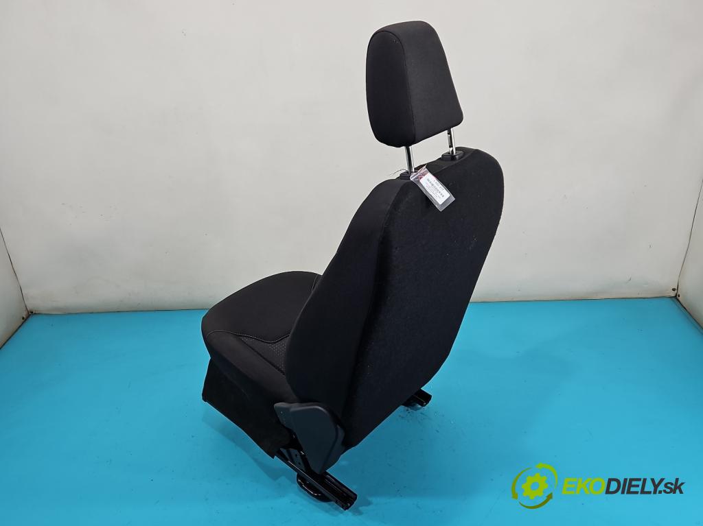 Ford Transit Courier  2014-2023 1.5 tdci 100 HP manual 73,8 kW 1499 cm3 5- Sedačka pravý  (Sedačka, sedadlo)