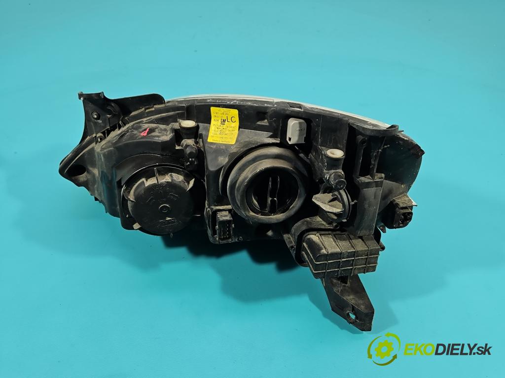 Opel Corsa C 2000-2006 1.0 12V 58 HP manual 43 kW 973 cm3 3- Reflektor: pravý 0301172202 (Svetlo predné pravé)