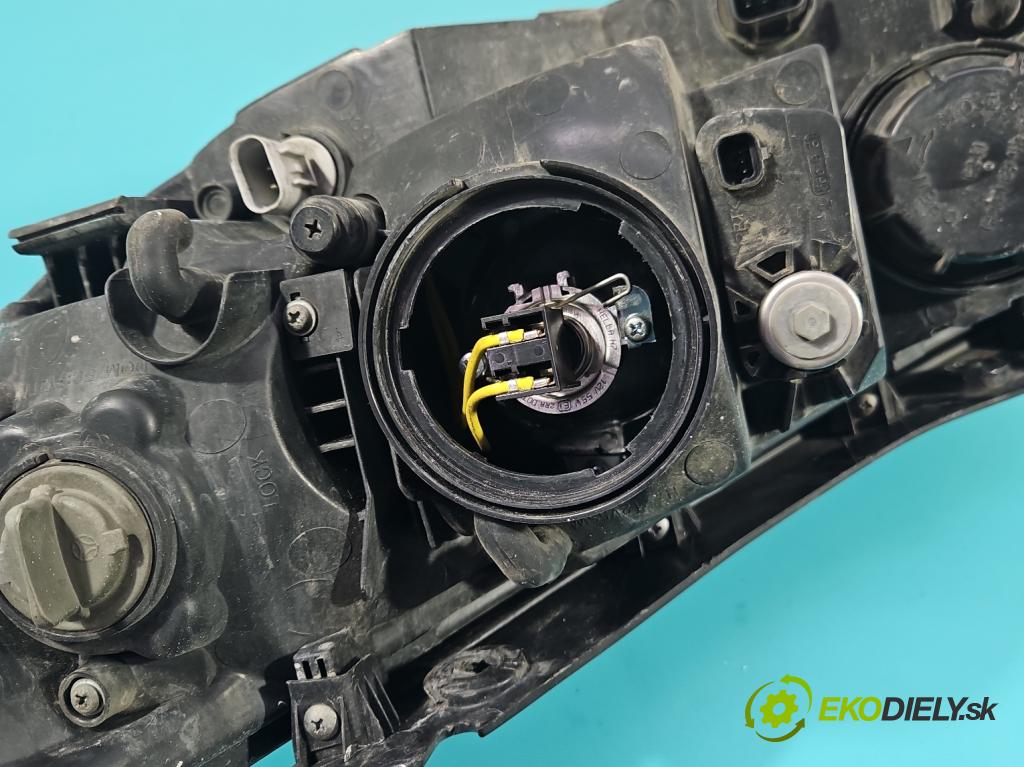 Hyundai Santa Fe II 2006-2012 2.2 CRDI 150 HP automatic 110 kW 2188 cm3 5- Reflektor: pravý 92102-2BXXX (Svetlo predné pravé)