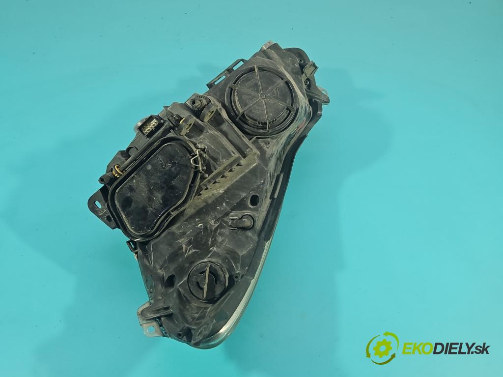 Opel Corsa D 2006-2014 1.4 16V 90 HP manual 66 kW 1364 cm3 5- Reflektor: pravý 89313309 (Svetlo predné pravé)