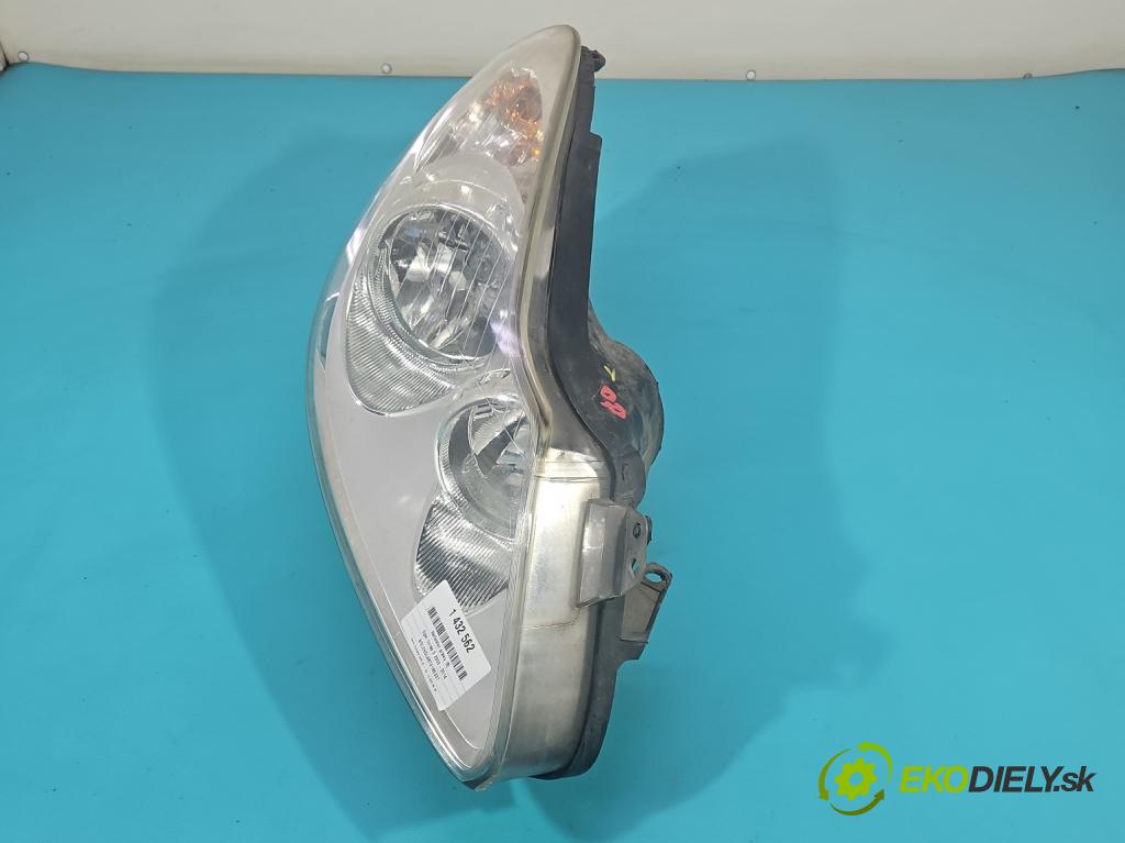 Opel Corsa D 2006-2014 1.4 16V 90 HP manual 66 kW 1364 cm3 5- Reflektor: pravý 89313309 (Svetlo predné pravé)