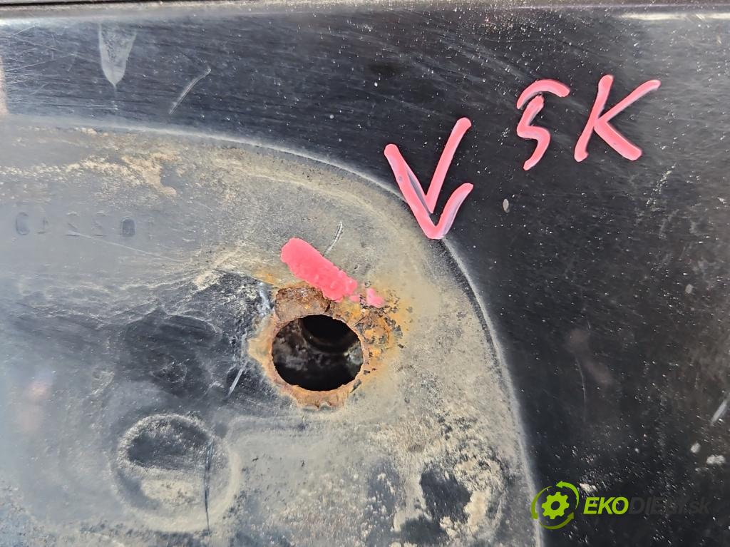 Land rover Freelander I 1998-2006 1.8 16V 117 hp manual 86 kW 1796 cm3 5- zadní kufrové dveře  (Zadní kapoty)