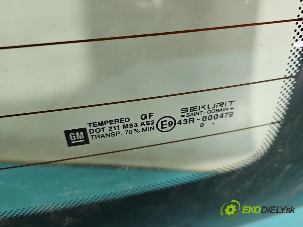 Opel Corsa C 2000-2006 1.0 12V 58 hp manual 43 kW 973 cm3 3- sklo zadní  (Okna zadní)