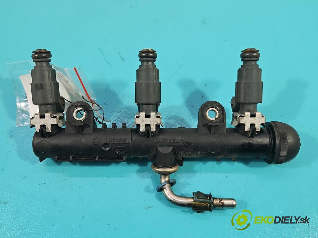 Opel Corsa C 2000-2006 1.0 12V 58 HP manual 43 kW 973 cm3 3- vstrek 0280155965 (Vstrekovače)