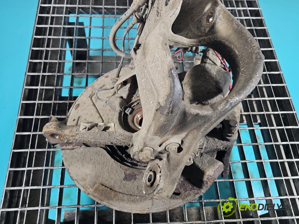 Peugeot 407 2.0 16V 140 HP manual 103 kW 1997 cm3 5- náboj ľavé  (Náboj)