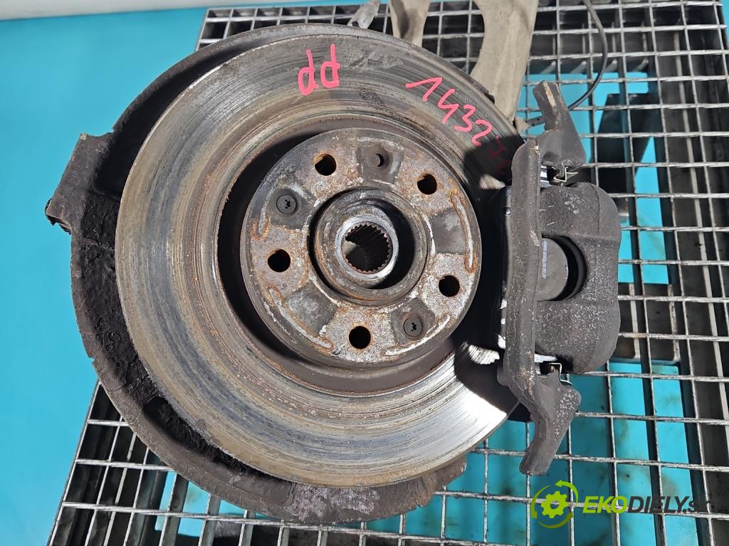 Peugeot 407 2.0 16V 140 HP manual 103 kW 1997 cm3 5- náboj pravé  (Náboj)