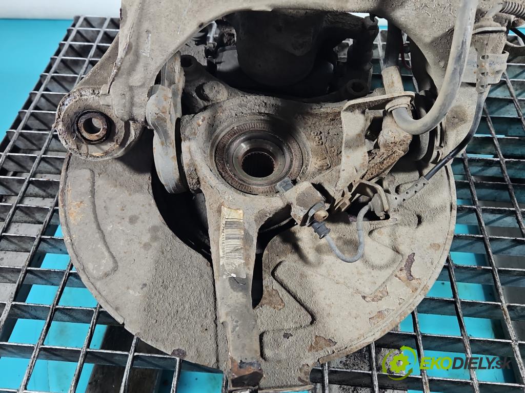 Peugeot 407 2.0 16V 140 HP manual 103 kW 1997 cm3 5- náboj pravé  (Náboj)