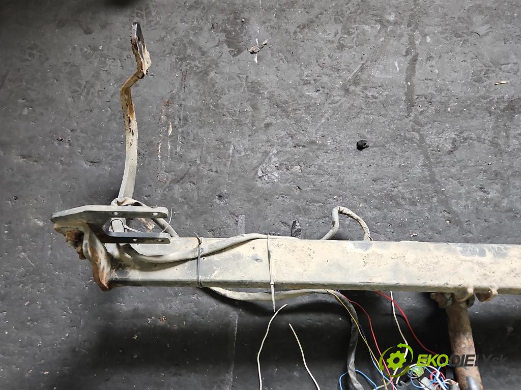 Peugeot 407 2.0 16V 140 hp manual 103 kW 1997 cm3 5- oko tažné  (Tažná zařízení)