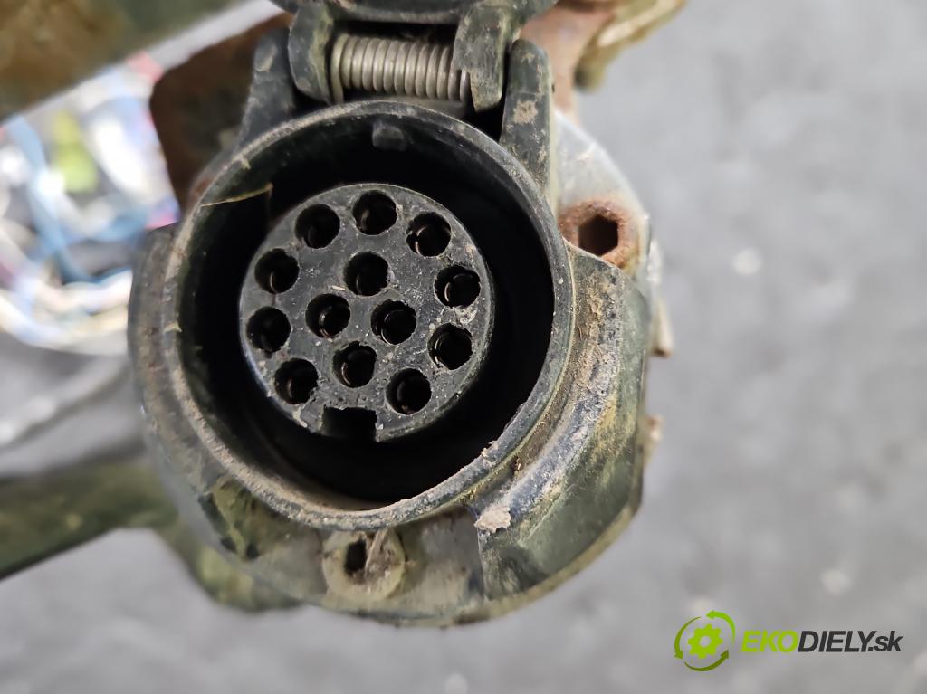 Peugeot 407 2.0 16V 140 hp manual 103 kW 1997 cm3 5- oko tažné  (Tažná zařízení)