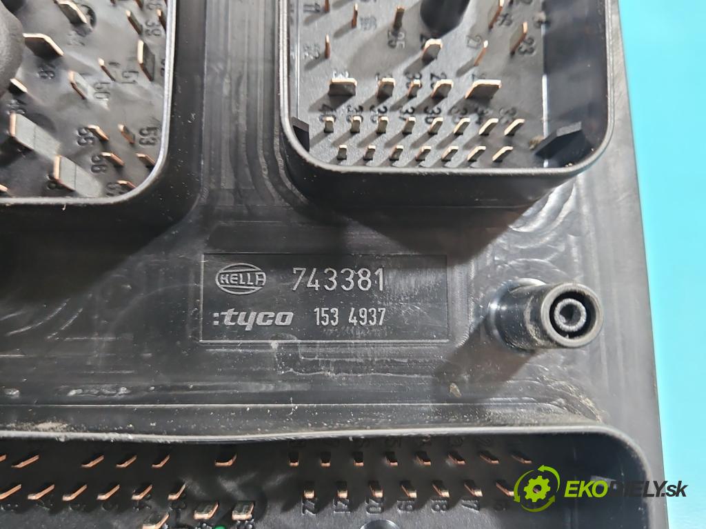 Opel Astra III 2004-2014 1.6 16V 105 hp manual 77 kW 1598 cm3 5- skříňka pojistková 13206750 (Pojistkové skříňky)