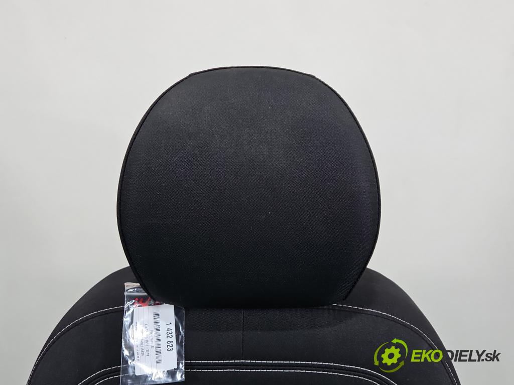 Kia Ceed II 2012-2018 1.6 crdi 110 HP manual 81 kW 1582 cm3 5- Sedačka ľavý  (Sedačka, sedadlo)