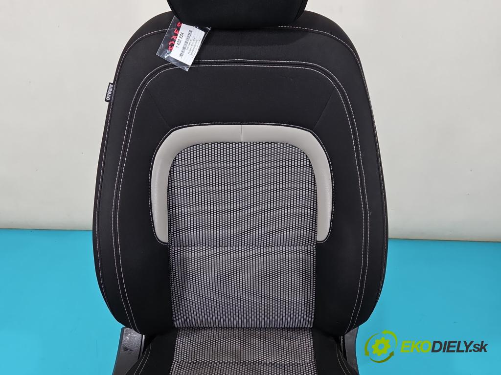 Kia Ceed II 2012-2018 1.6 crdi 110 HP manual 81 kW 1582 cm3 5- Sedačka pravý  (Sedačka, sedadlo)