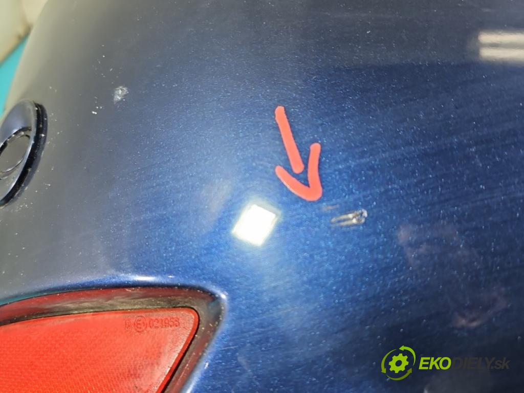 Ford Focus Mk2 2004-2011 1.6 tdci 90 HP manual 66 kW 1560 cm3 5- nárazník zadné  (Kľučka dverí ostatné)