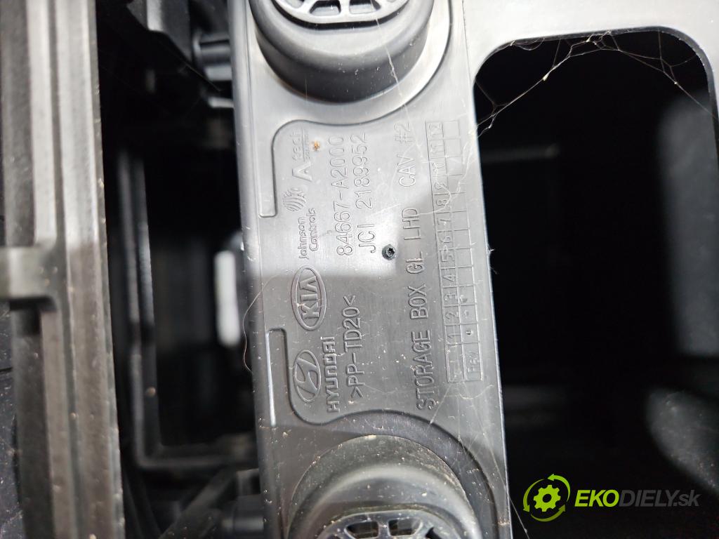 Kia Ceed II 2012-2018 1.6 GDI 135 HP automatic 99 kW 1591 cm3 5- operadlo 84651-A2000 (Lakťové opierky)