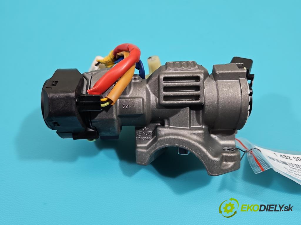 Kia Ceed II 2012-2018 1.6 GDI 135 HP automatic 99 kW 1591 cm3 5- Spínačka  (Spínacia skrinka)