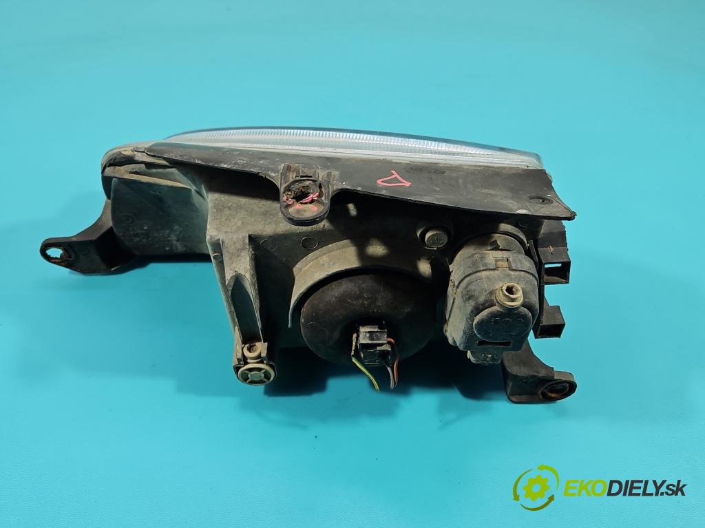 Peugeot Partner I 1996-2008 1.4 8V 75 HP manual 55 kW 1360 cm3 5- Reflektor: pravý  (Svetlo predné pravé)