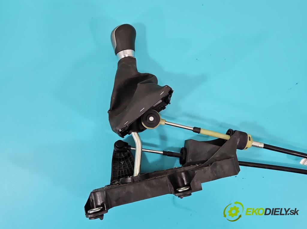 Ford Focus Mk2 2004-2011 1.6 tdci 90 HP manual 66 kW 1560 cm3 5- Páka: Změny: stupeň,rýchlosť  (Rýchlostná páka (kulisa))