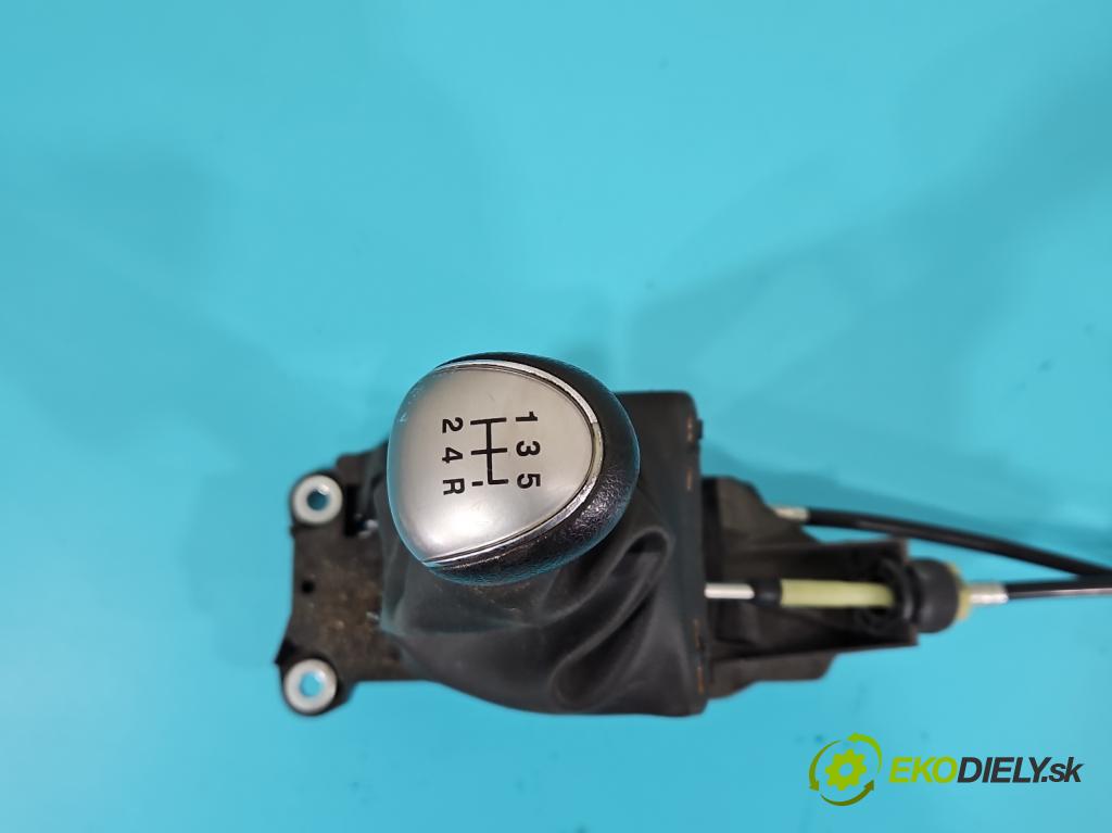 Ford Focus Mk2 2004-2011 1.6 tdci 90 HP manual 66 kW 1560 cm3 5- Páka: Změny: stupeň,rýchlosť  (Rýchlostná páka (kulisa))