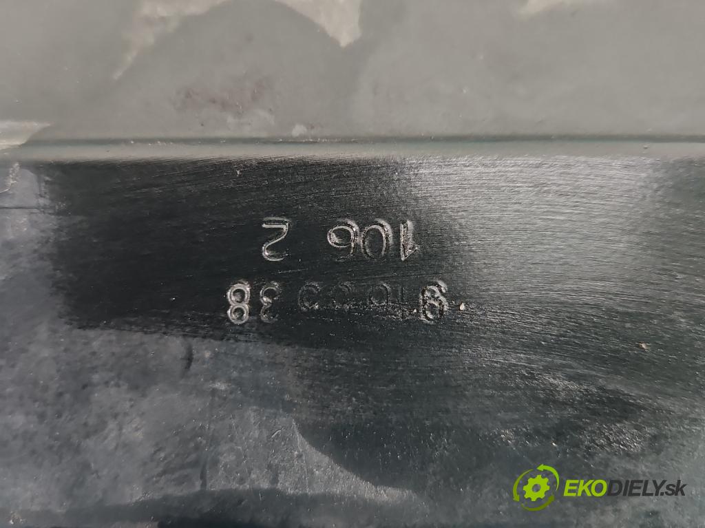 Opel Corsa C 2000-2006 1.0 12V 58 hp manual 43 kW 973 cm3 5- výztuha nárazníku přední