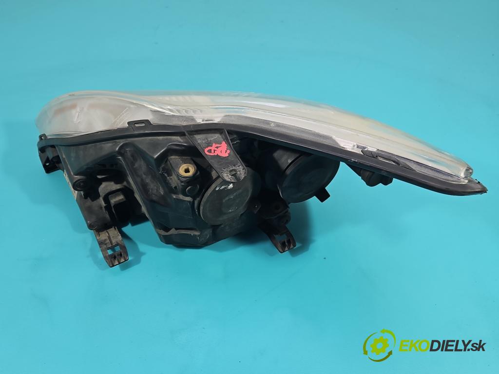 Ford Focus Mk2 2004-2011 1.6 tdci 90 HP manual 66 kW 1560 cm3 5- Reflektor: pravý 8M51-13W029-AF (Svetlo predné pravé)