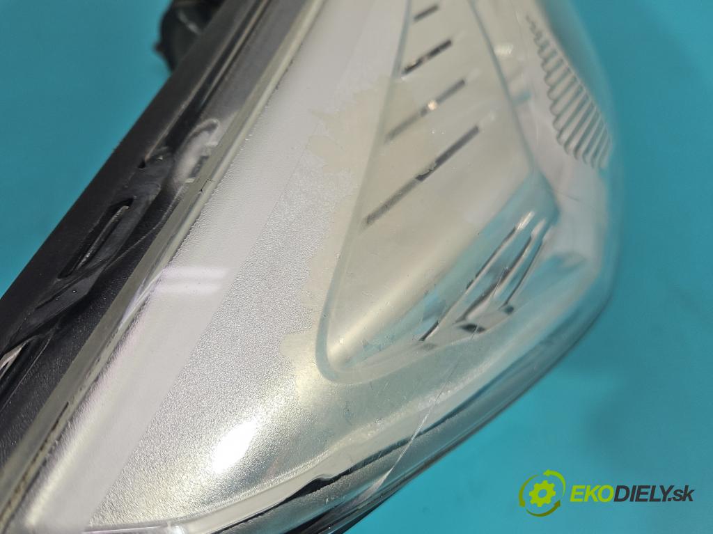 Ford Focus Mk2 2004-2011 1.6 tdci 90 HP manual 66 kW 1560 cm3 5- Reflektor: pravý 8M51-13W029-AF (Svetlo predné pravé)