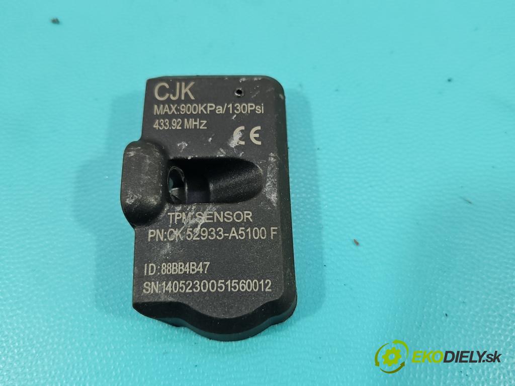 Kia Ceed II 2012-2018 1.6 GDI 135 hp automatic 99 kW 1591 cm3 5- snímač tlaku pneumatika 52933-A5100F (Snímače tlaku v pneumatikách)