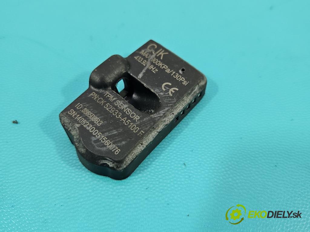 Kia Ceed II 2012-2018 1.6 GDI 135 hp automatic 99 kW 1591 cm3 5- snímač tlaku pneumatika 52933-A5100F (Snímače tlaku v pneumatikách)