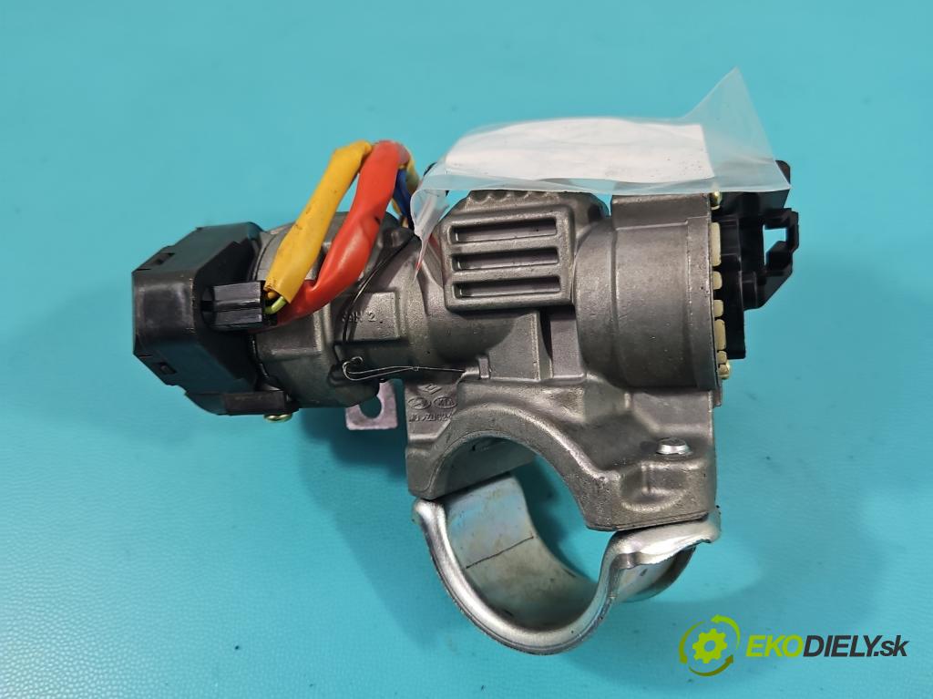 Kia Ceed II 2012-2018 1.6 crdi 110 HP manual 81 kW 1582 cm3 5- Spínačka  (Spínacia skrinka)