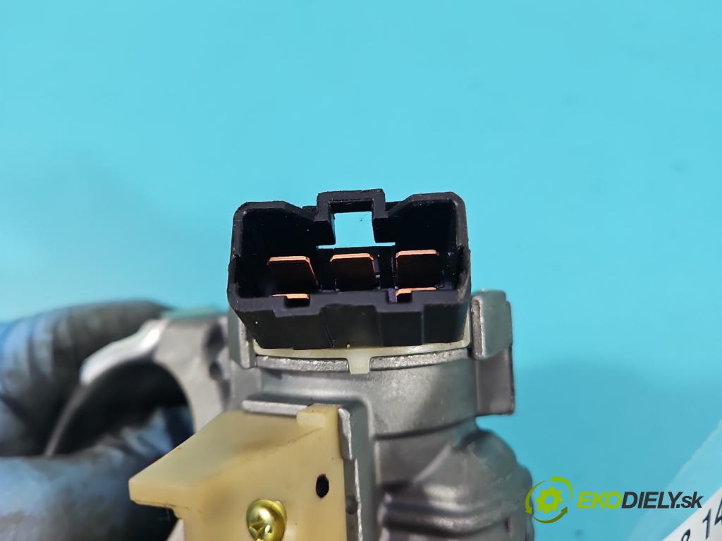 Kia Ceed II 2012-2018 1.6 crdi 110 HP manual 81 kW 1582 cm3 5- Spínačka  (Spínacia skrinka)