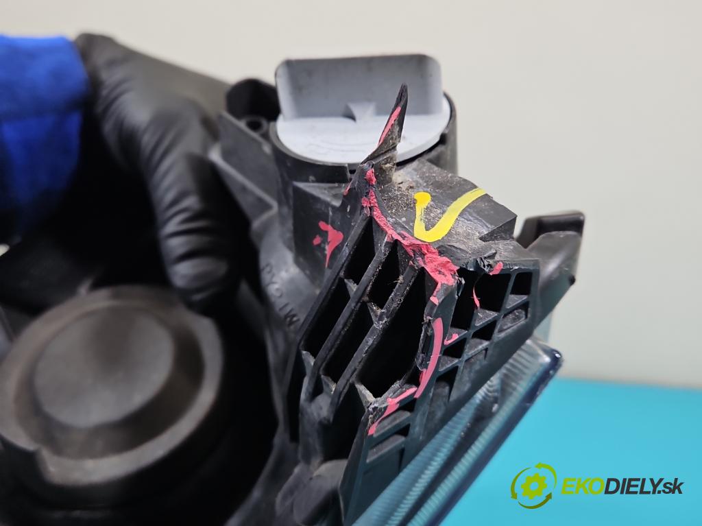 Ford Transit Courier  2014-2023 1.5 tdci 100 HP manual 73,8 kW 1499 cm3 5- Reflektor: pravý JT7613W029CD (Svetlo predné pravé)