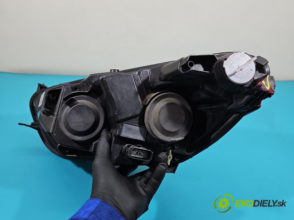 Ford Transit Courier  2014-2023 1.5 tdci 100 HP manual 73,8 kW 1499 cm3 5- Reflektor: pravý JT7613W029CD (Svetlo predné pravé)