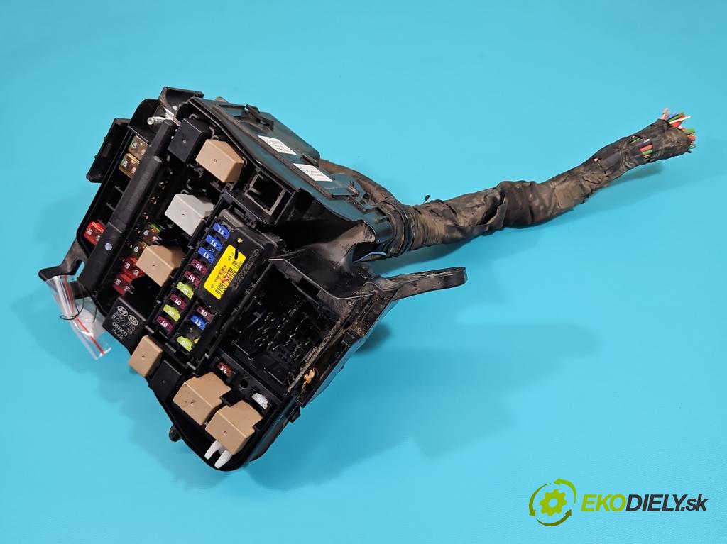 Kia Ceed II 2012-2018 1.6 crdi 110 hp manual 81 kW 1582 cm3 5- skříňka pojistková 91951-3X130 (Pojistkové skříňky)